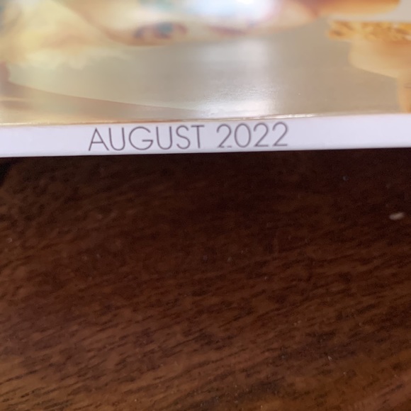 Vogue Magazine August 2022 Rebel,Rebel Emma Corrin On Standing Up - Picture 2 of 3